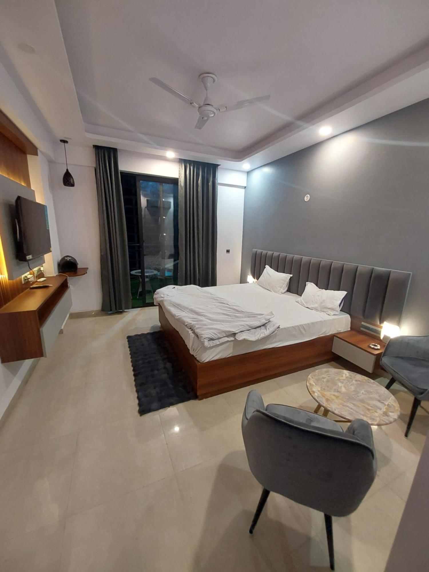 Omaxe New Hazratganj *
